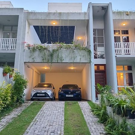 Oesis - Stylish Villa Steps From Historic Galle Fort Екстер'єр фото