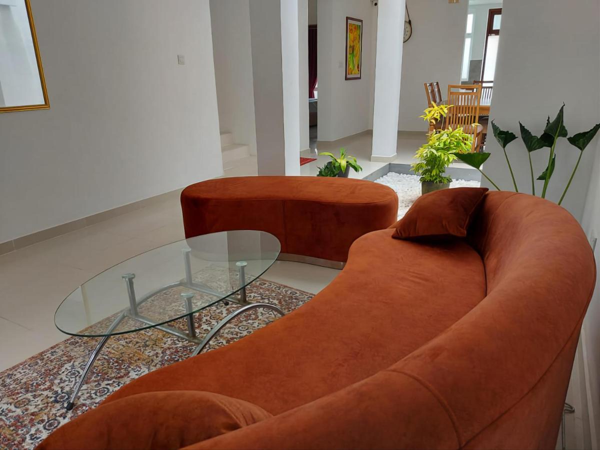 Oesis - Stylish Villa Steps From Historic Galle Fort Екстер'єр фото