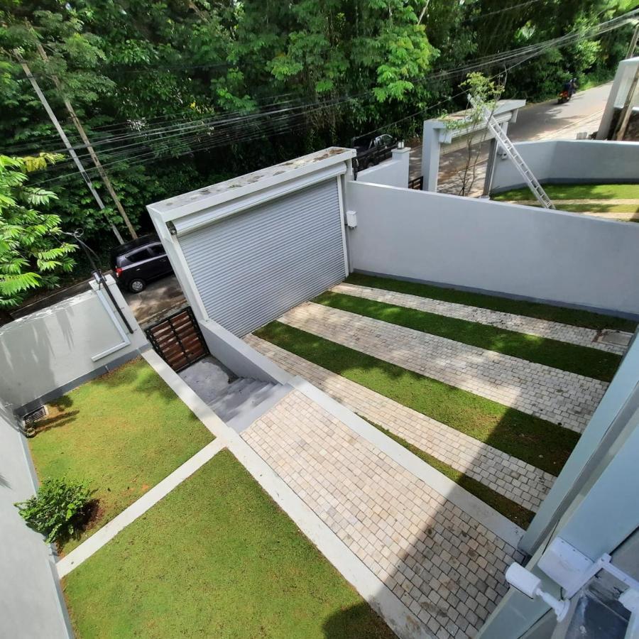 Oesis - Stylish Villa Steps From Historic Galle Fort Екстер'єр фото